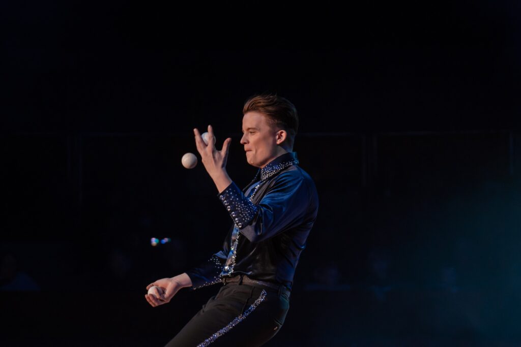 Circusartiest inhuren